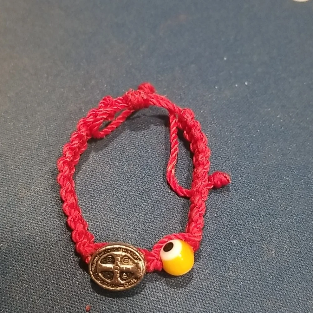 Expandable baby bracelet